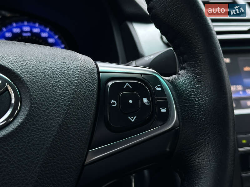 Седан Toyota Camry 2014 в Миколаєві
