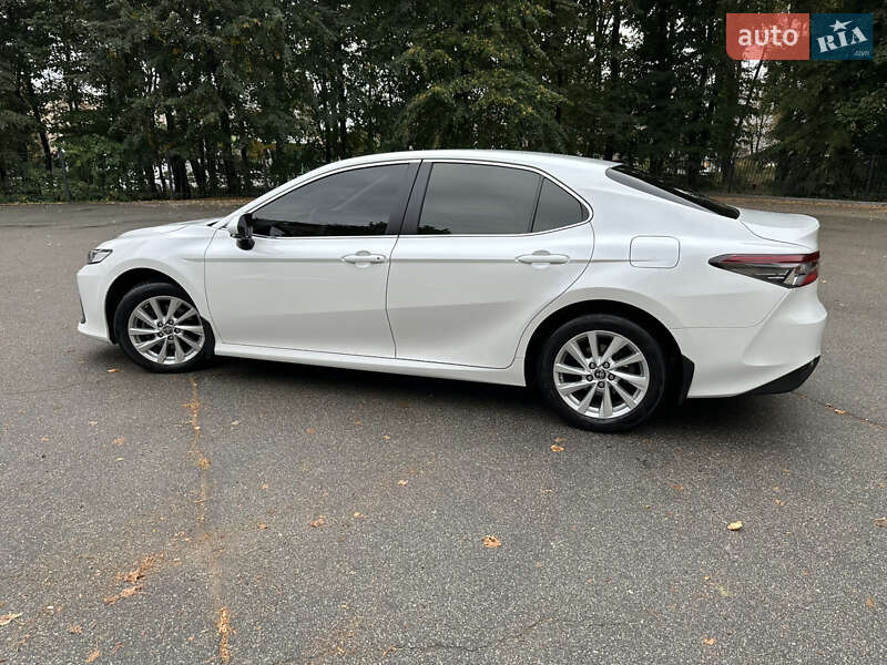 Седан Toyota Camry 2021 в Києві