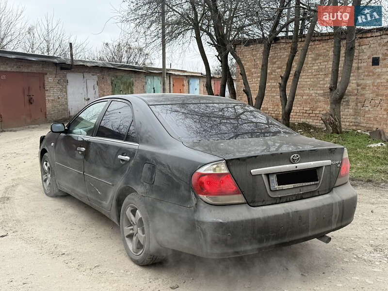 Седан Toyota Camry 2005 в Білій Церкві