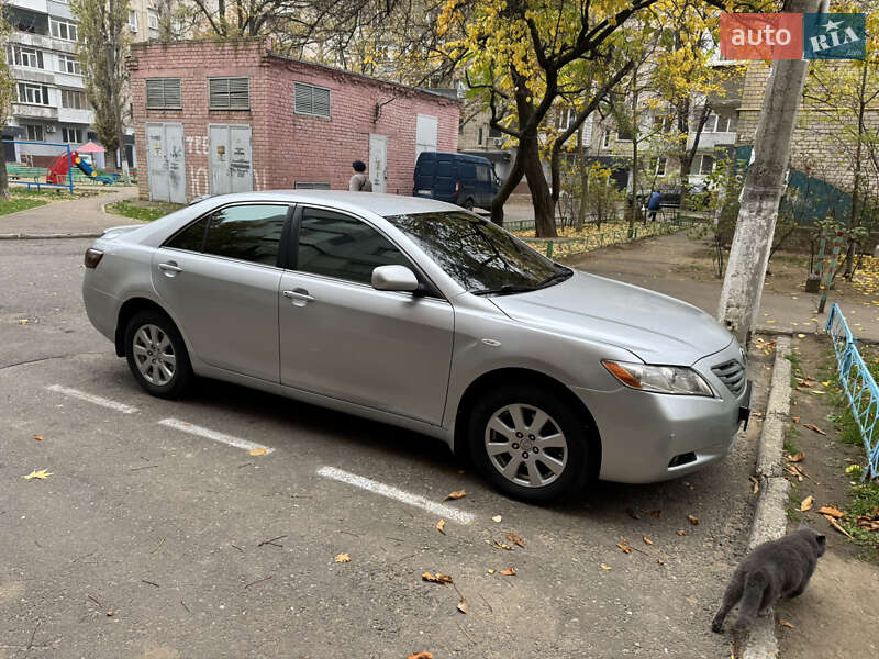 Седан Toyota Camry 2006 в Николаеве