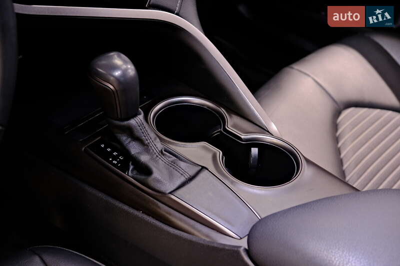 Седан Toyota Camry 2021 в Одесі