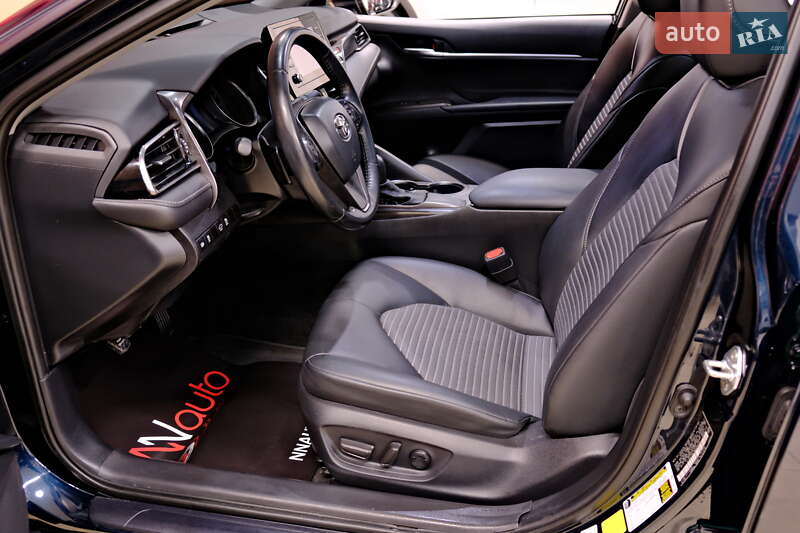 Седан Toyota Camry 2021 в Одесі