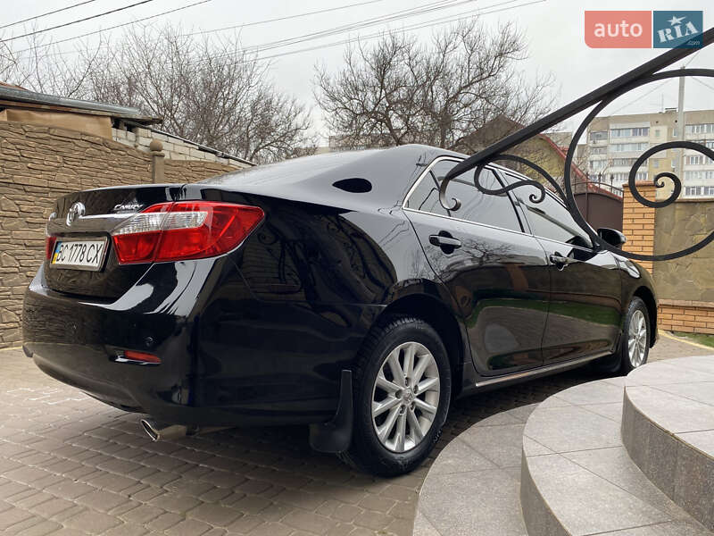 Седан Toyota Camry 2012 в Чернигове фото 8 Седан Toyota Camry 2012 в Чернигове