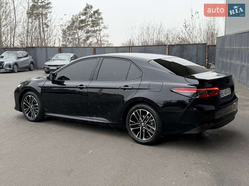 Седан Toyota Camry 2018 в Одессе