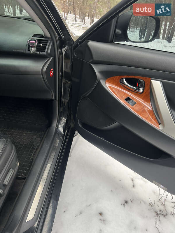 Седан Toyota Camry 2008 в Магдалинівці