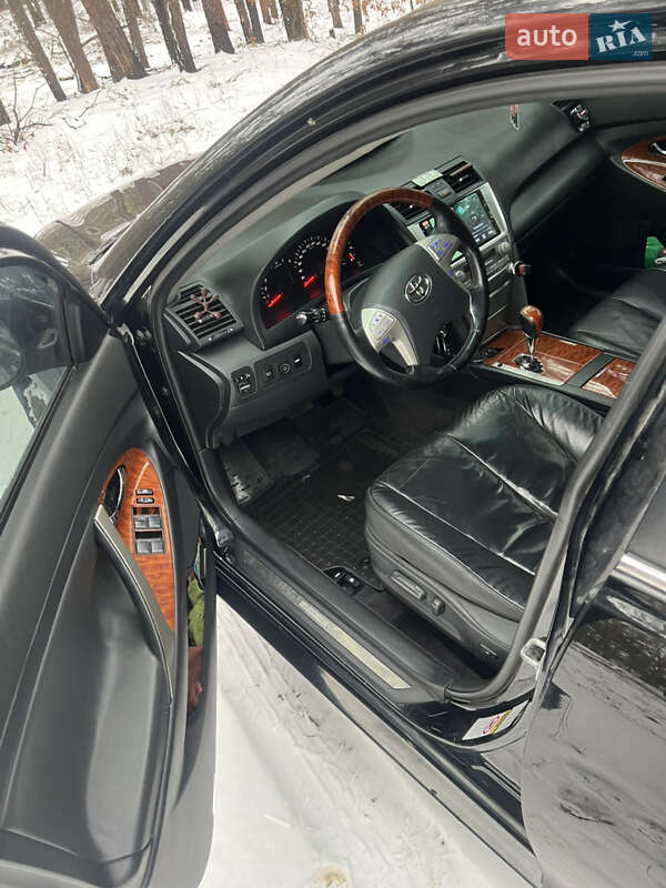 Седан Toyota Camry 2008 в Магдалинівці