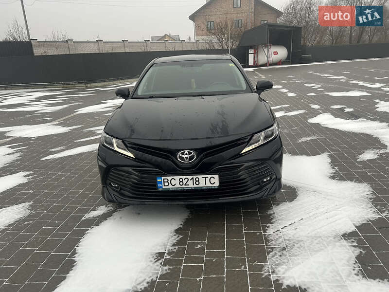 Седан Toyota Camry 2019 в Львові фото 3 Седан Toyota Camry 2019 в Львові