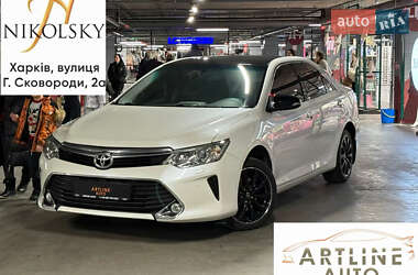 Седан Toyota Camry 2016 в Харькове