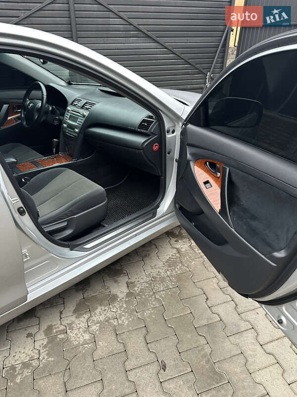 Седан Toyota Camry 2008 в Чернівцях фото 17 Седан Toyota Camry 2008 в Чернівцях