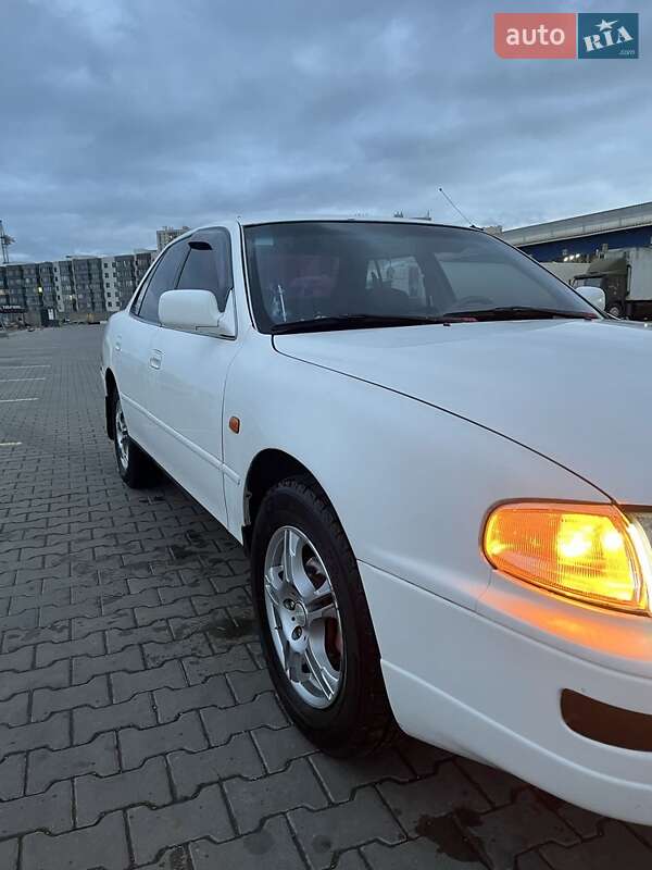 Седан Toyota Camry 1993 в Ізмаїлі