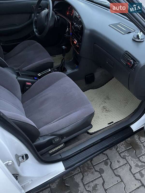 Седан Toyota Camry 1993 в Ізмаїлі