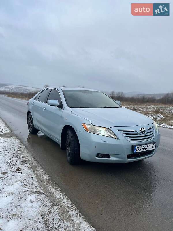 Седан Toyota Camry 2007 в Львові