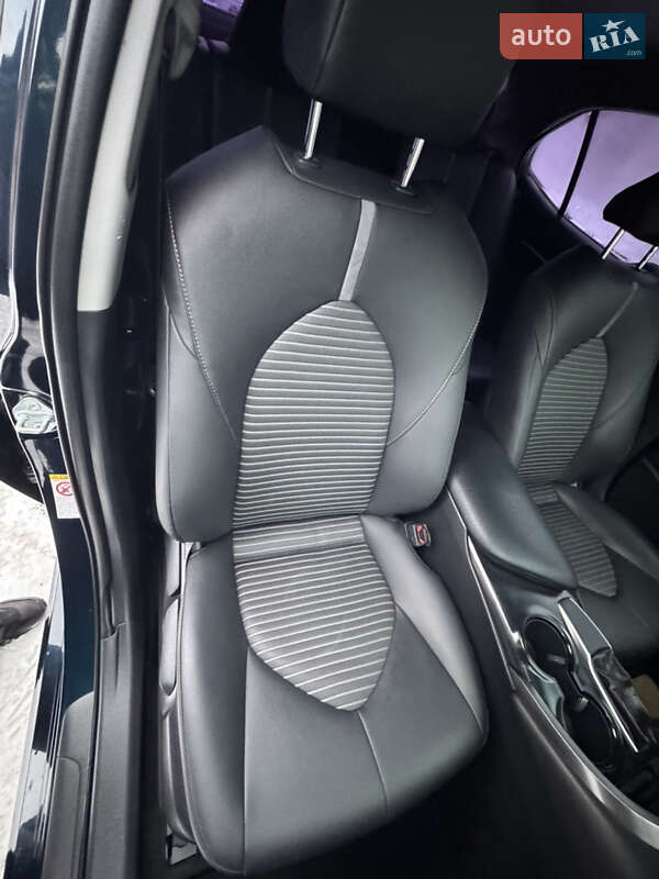 Седан Toyota Camry 2018 в Запоріжжі фото 35 Седан Toyota Camry 2018 в Запоріжжі