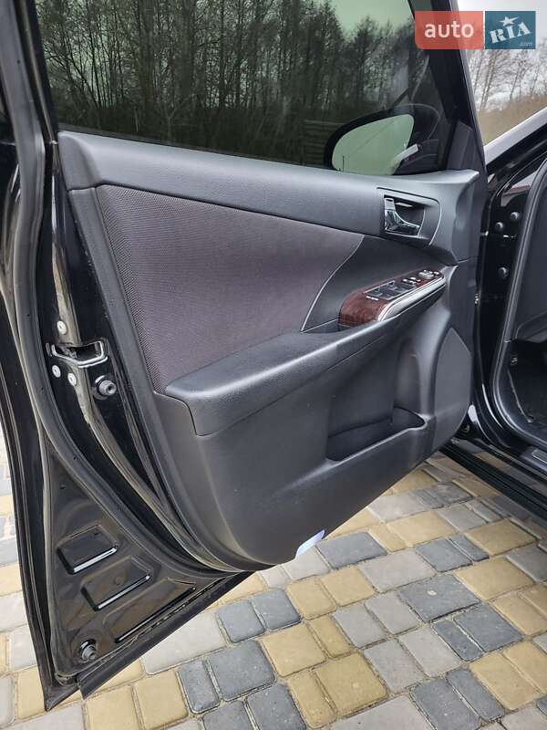 Седан Toyota Camry 2017 в Вишгороді