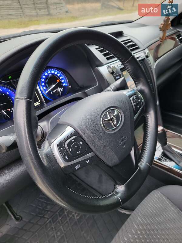 Седан Toyota Camry 2017 в Вишгороді