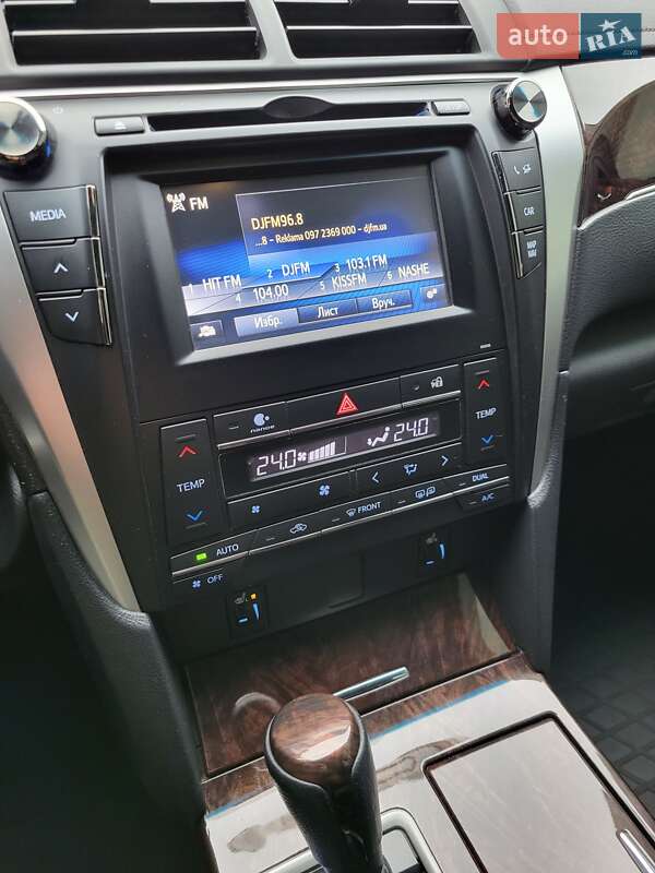 Седан Toyota Camry 2017 в Вишгороді