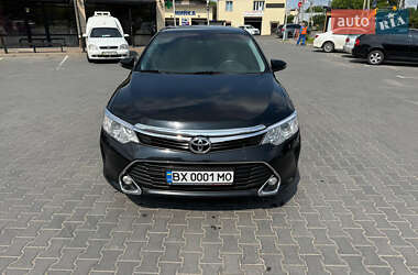 Седан Toyota Camry 2017 в Хмельницькому
