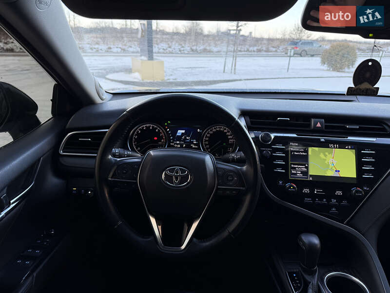 Седан Toyota Camry 2017 в Коломые