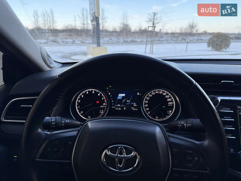 Седан Toyota Camry 2017 в Коломые