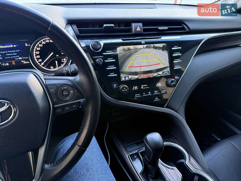 Седан Toyota Camry 2017 в Коломые