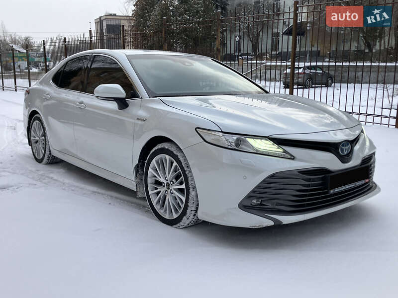 Toyota Camry 2020