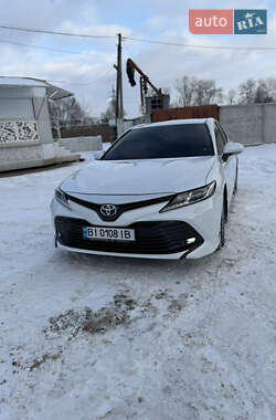 Седан Toyota Camry 2018 в Полтаві