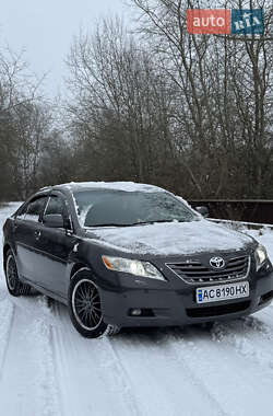 Седан Toyota Camry 2006 в Рівному
