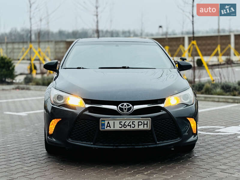 Седан Toyota Camry 2014 в Києві