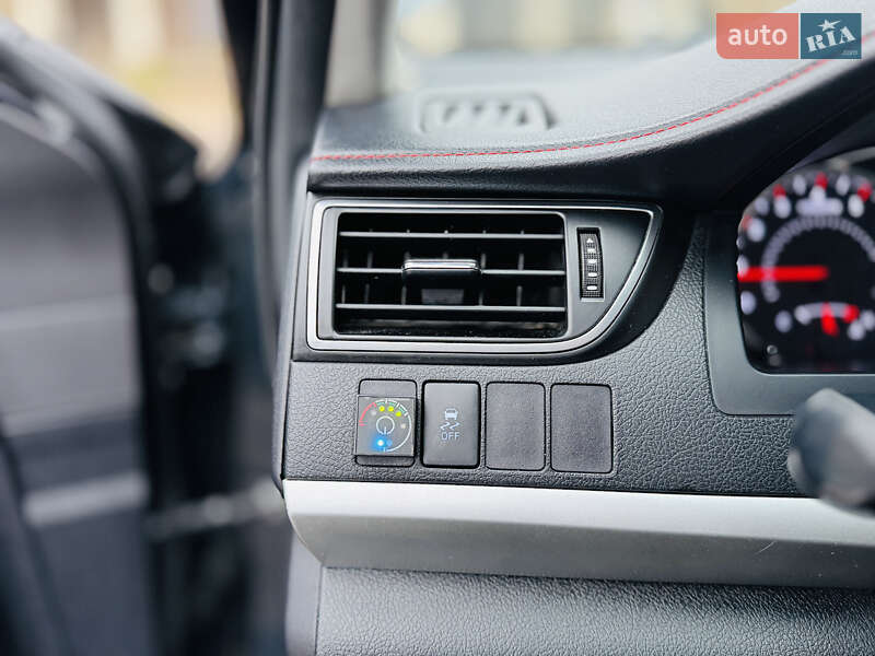 Седан Toyota Camry 2014 в Києві