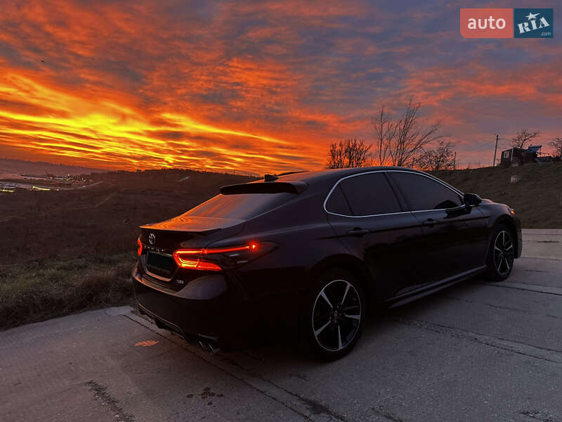 Седан Toyota Camry 2018 в Одесі