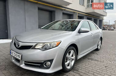 Седан Toyota Camry 2013 в Вінниці