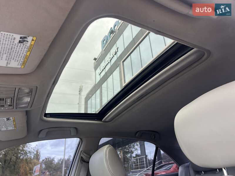 Седан Toyota Camry 2008 в Києві