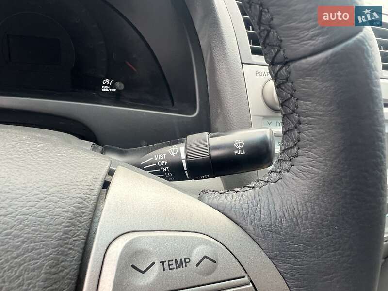 Седан Toyota Camry 2008 в Києві