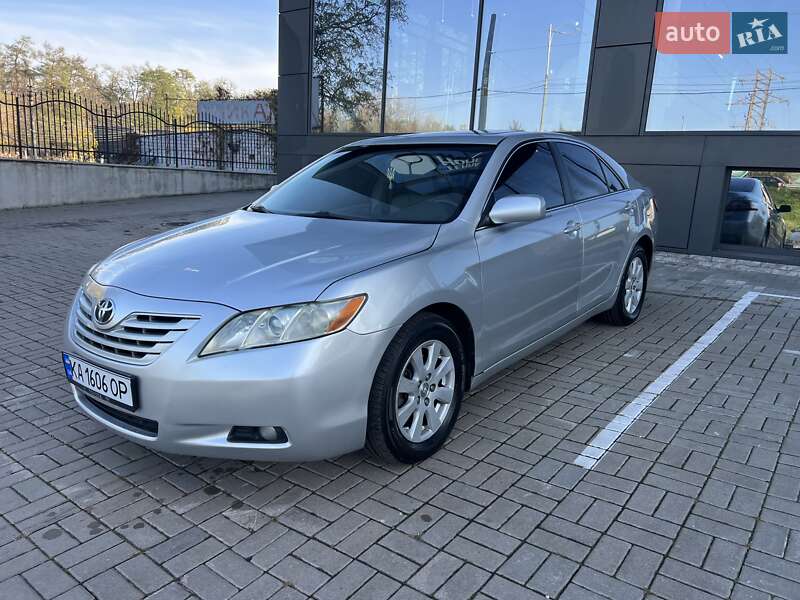 Седан Toyota Camry 2008 в Києві