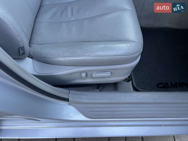 Седан Toyota Camry 2008 в Києві