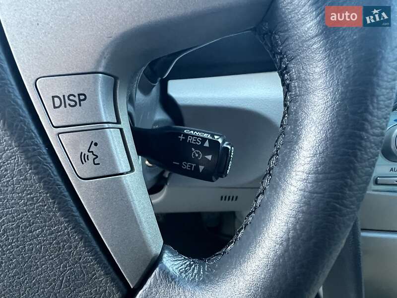 Седан Toyota Camry 2008 в Києві