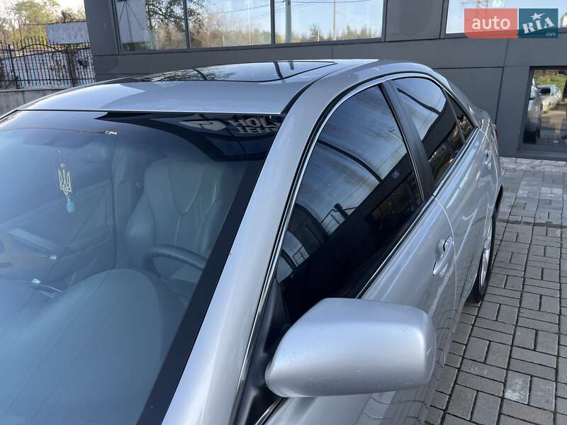 Седан Toyota Camry 2008 в Києві