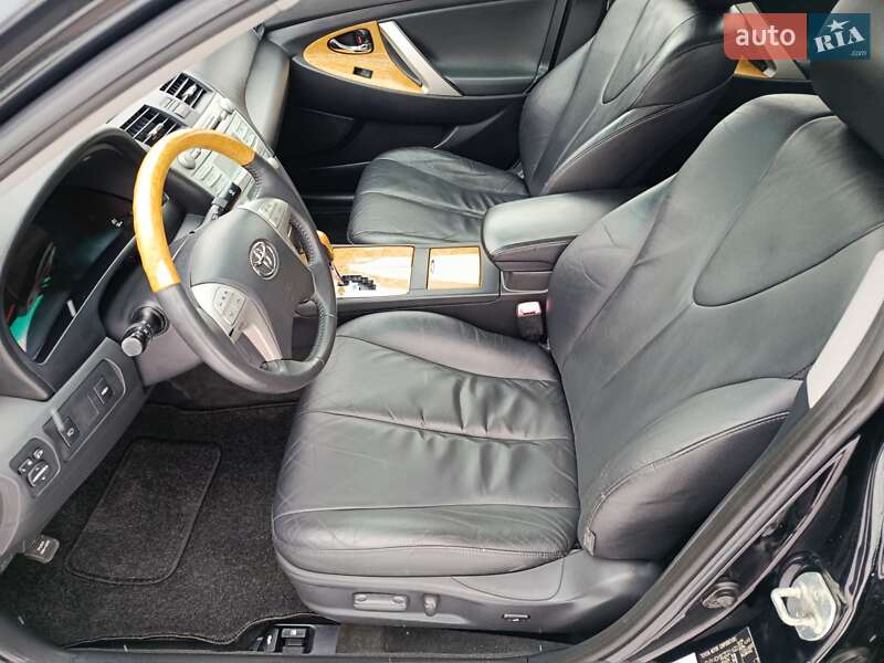 Седан Toyota Camry 2006 в Харькове