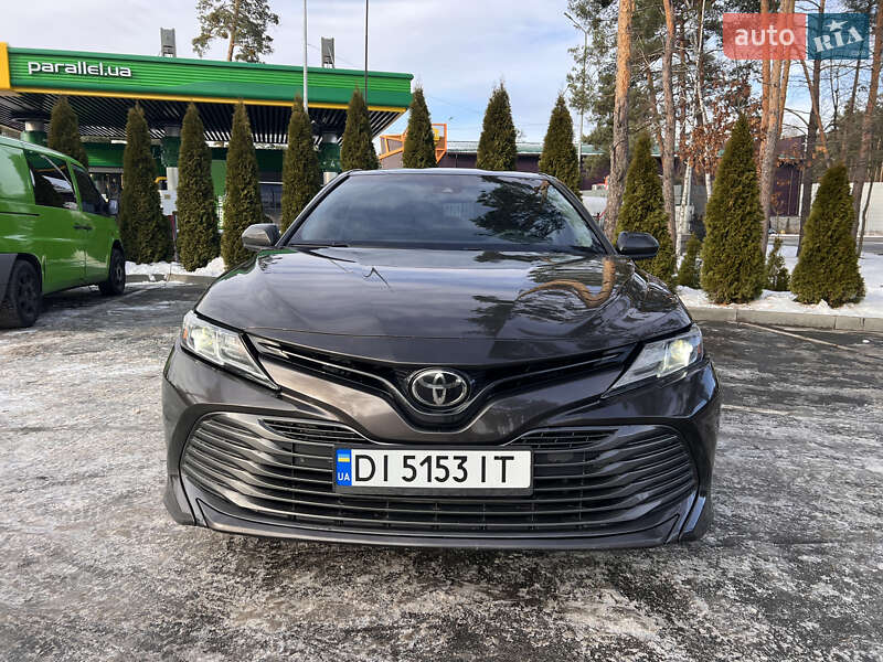 Седан Toyota Camry 2018 в Киеве фото 6 Седан Toyota Camry 2018 в Киеве