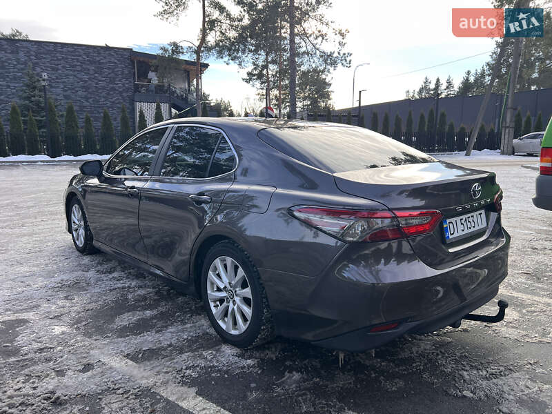 Седан Toyota Camry 2018 в Киеве фото 10 Седан Toyota Camry 2018 в Киеве