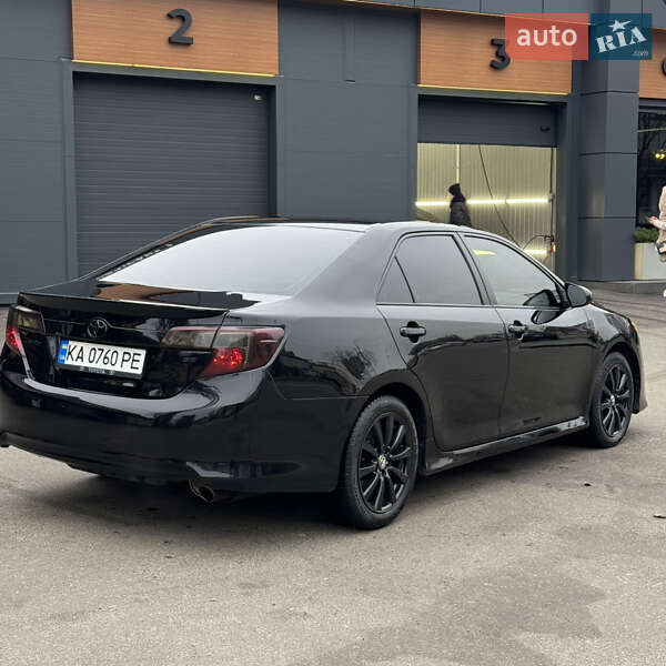 Седан Toyota Camry 2013 в Киеве фото 5 Седан Toyota Camry 2013 в Киеве