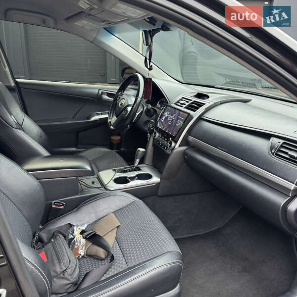 Седан Toyota Camry 2013 в Киеве фото 8 Седан Toyota Camry 2013 в Киеве