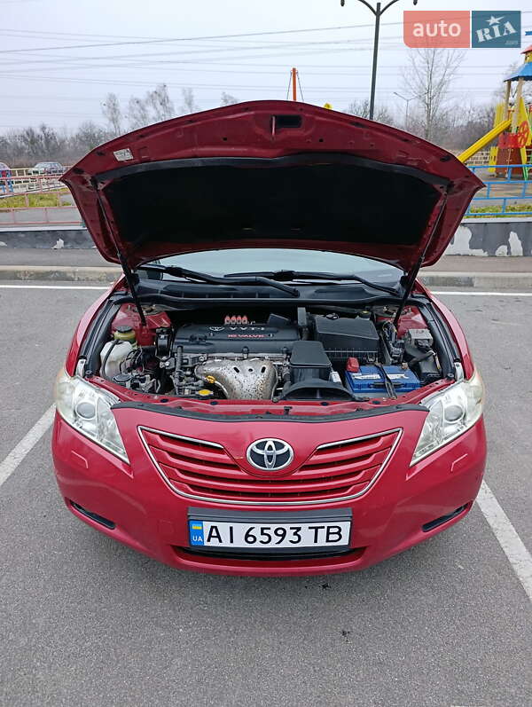 Седан Toyota Camry 2008 в Вышгороде