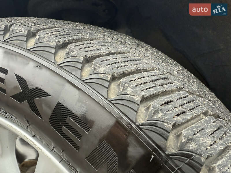 Седан Toyota Camry 2012 в Дніпрі