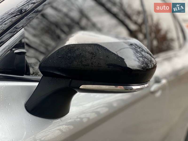 Седан Toyota Camry 2020 в Киеве фото 19 Седан Toyota Camry 2020 в Киеве