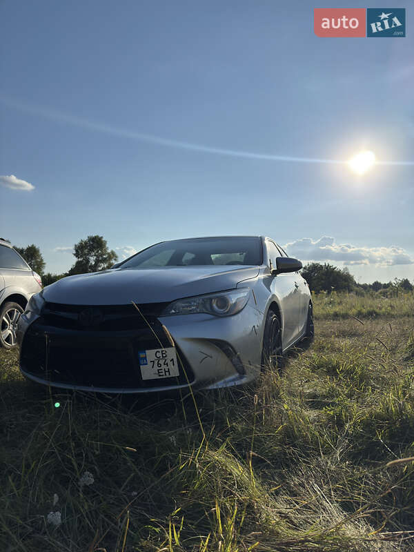 Седан Toyota Camry 2014 в Чернігові