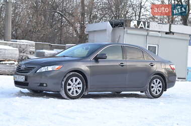 Седан Toyota Camry 2008 в Киеве