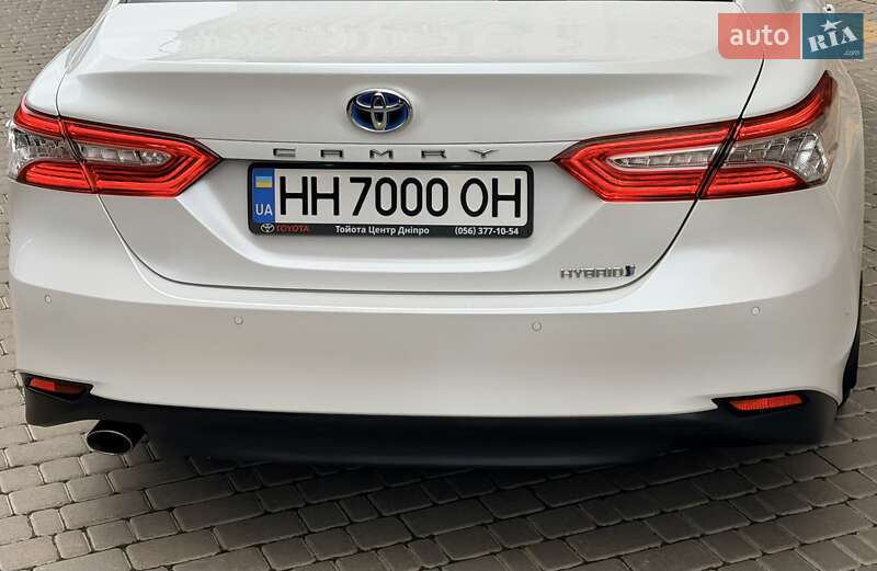 Седан Toyota Camry 2020 в Одессе