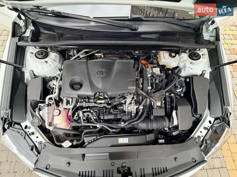 Седан Toyota Camry 2020 в Одессе