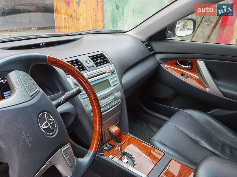Седан Toyota Camry 2008 в Києві